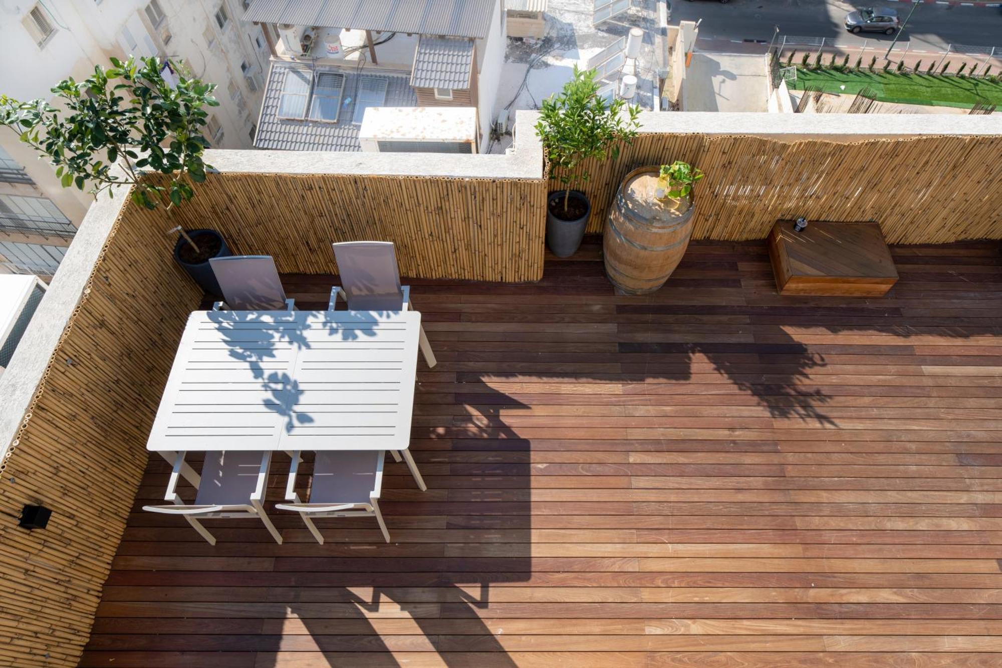 Roof Top 3 Floors Нетания Экстерьер фото