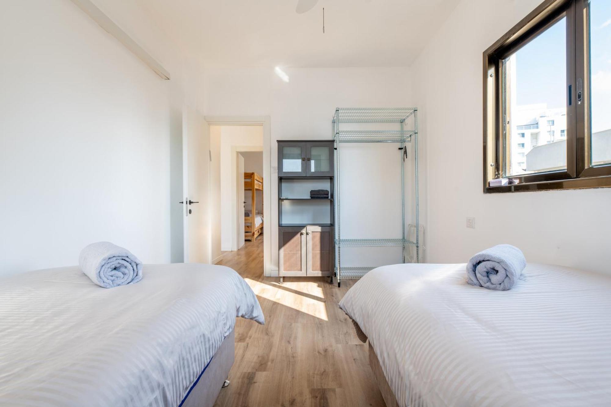 Roof Top 3 Floors Нетания Экстерьер фото