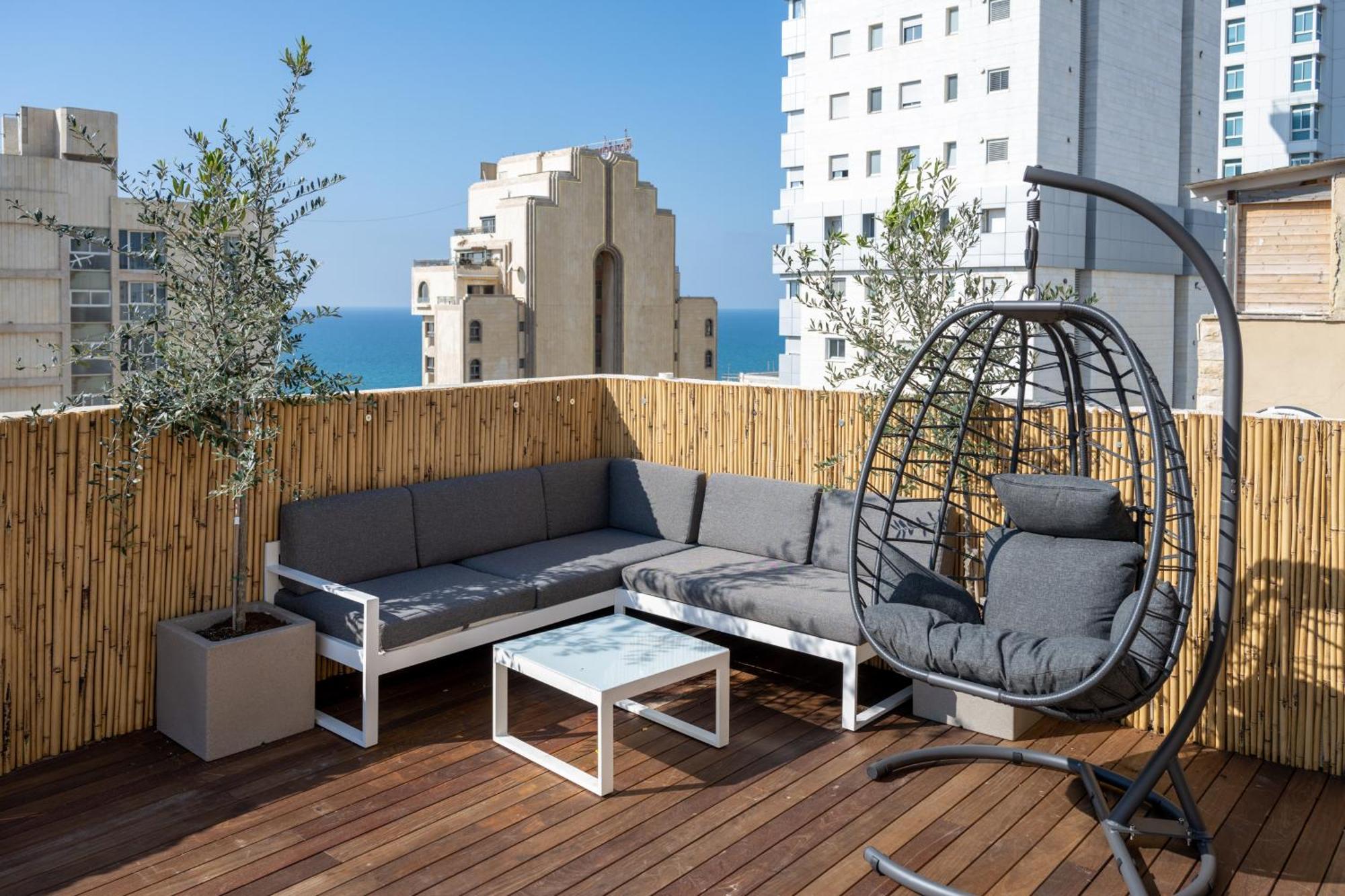Roof Top 3 Floors Нетания Экстерьер фото