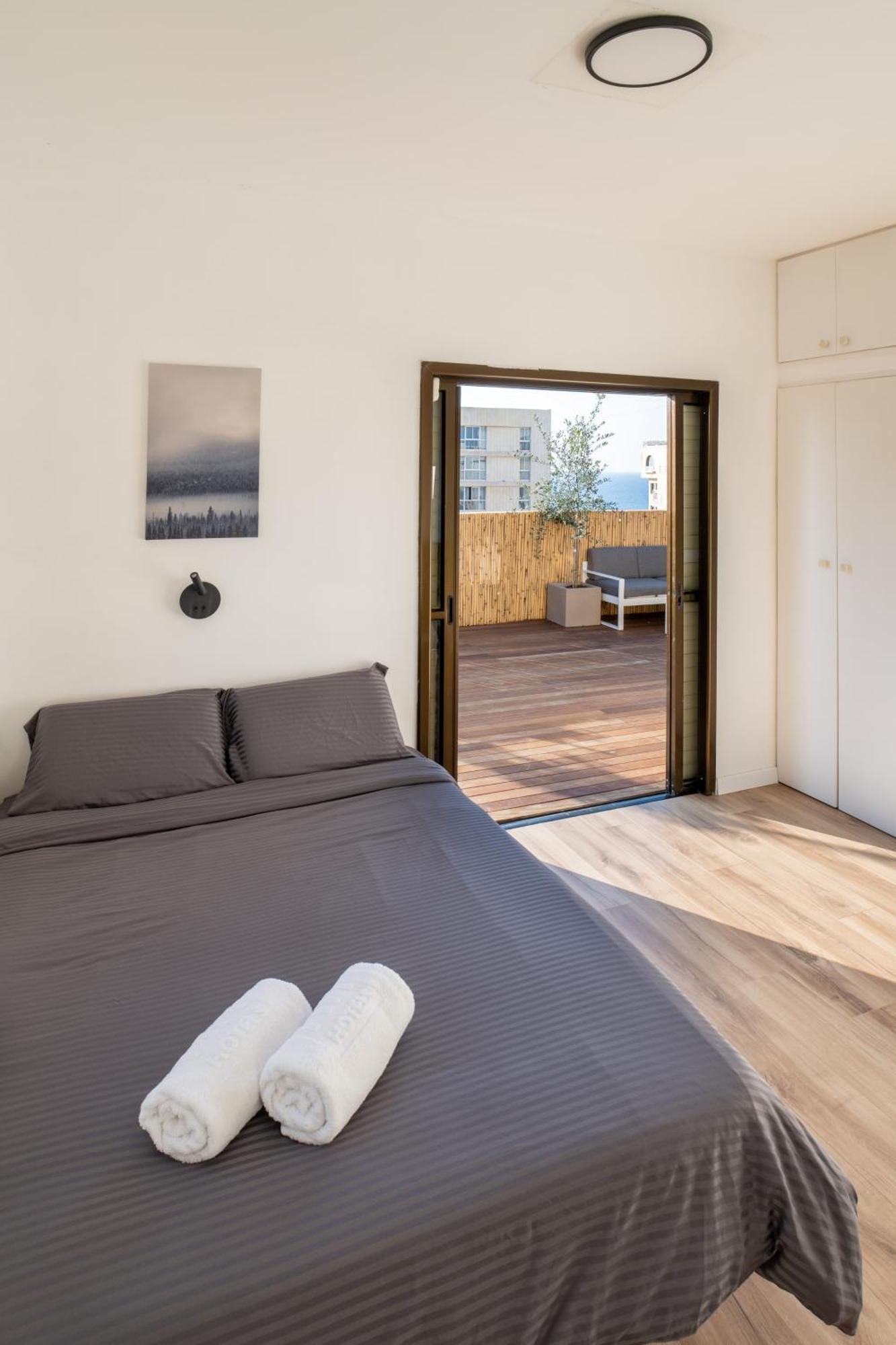 Roof Top 3 Floors Нетания Экстерьер фото