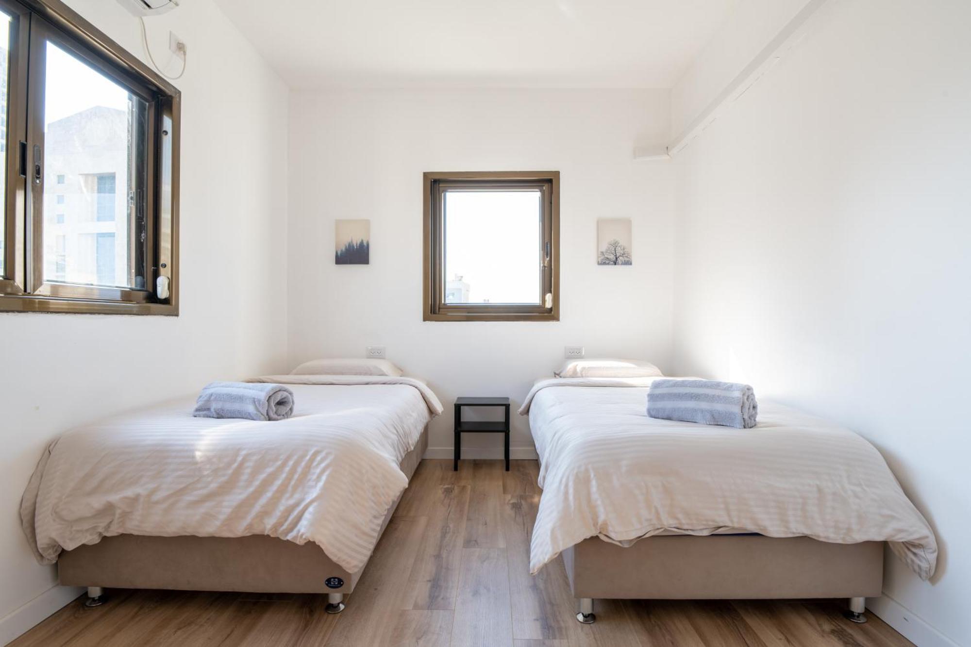 Roof Top 3 Floors Нетания Экстерьер фото