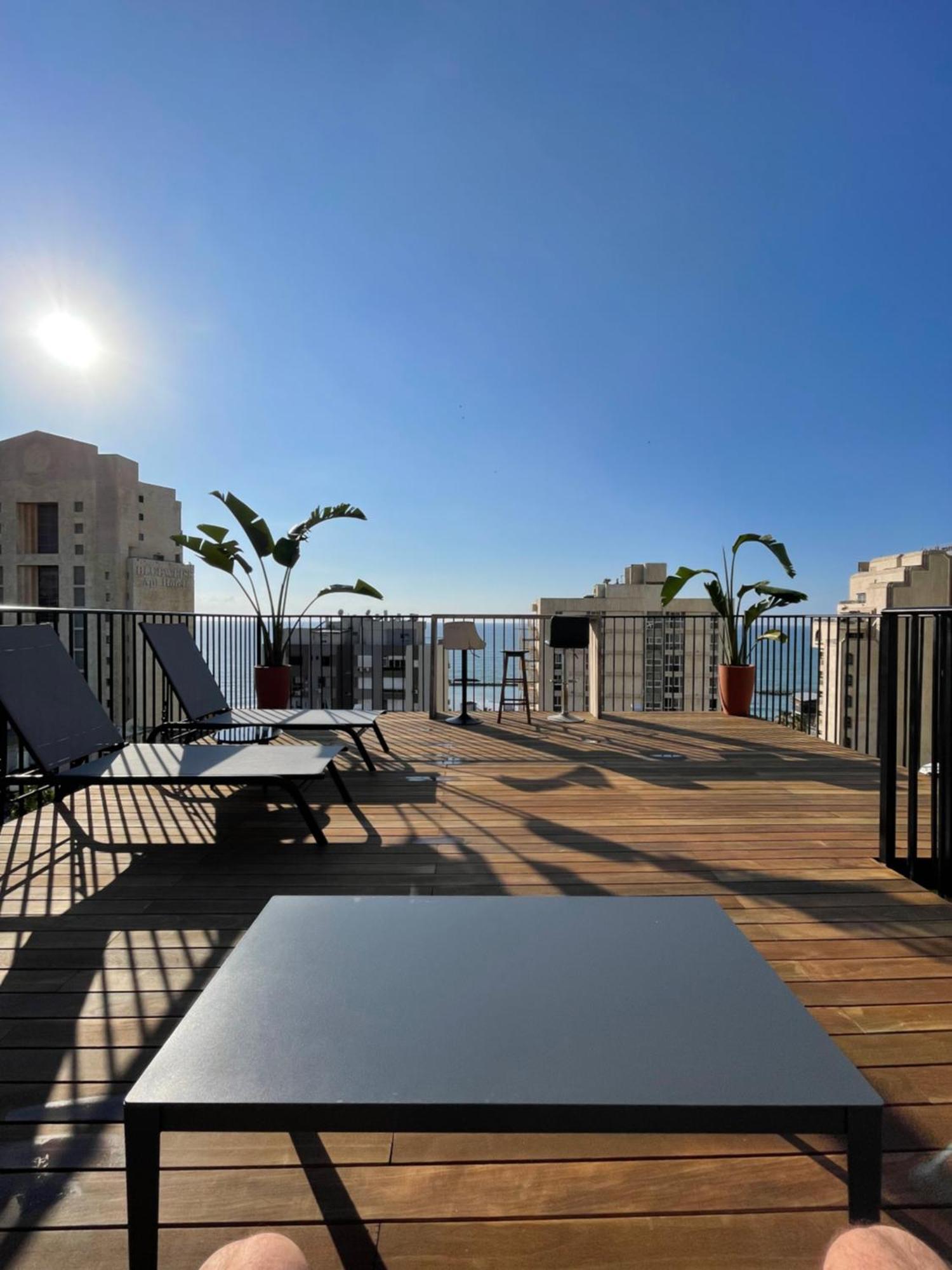 Roof Top 3 Floors Нетания Экстерьер фото